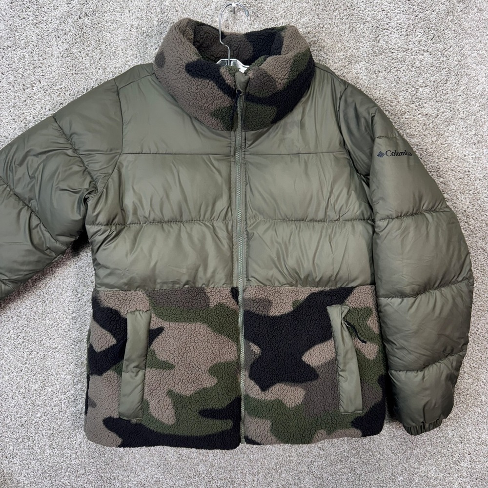 Columbia Puffer Jacket Women M XL8282 Olive Green Camo Sherpa Fleece EUC